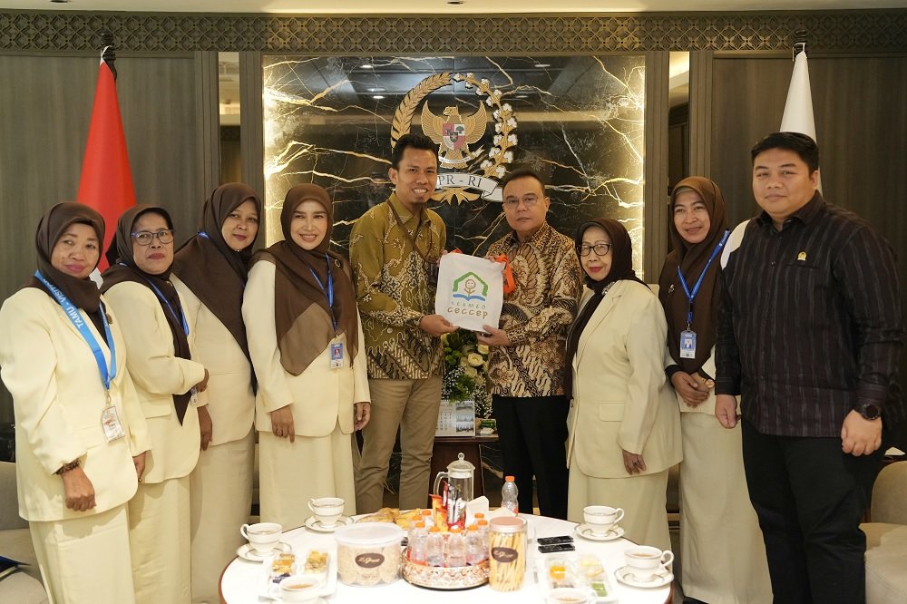 Wakil Ketua DPR Terima Aspirasi Guru TK se-Indonesia, Bahas soal Kesejahteraan Hingga Kompetensi